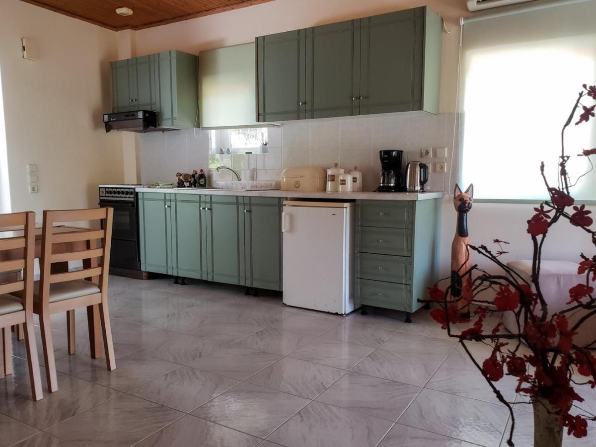 Malibu Studios & Apartments ラッシ エクステリア 写真
