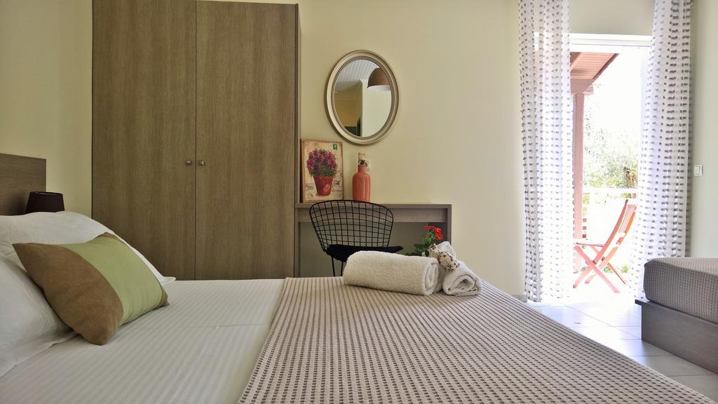 Malibu Studios & Apartments ラッシ エクステリア 写真