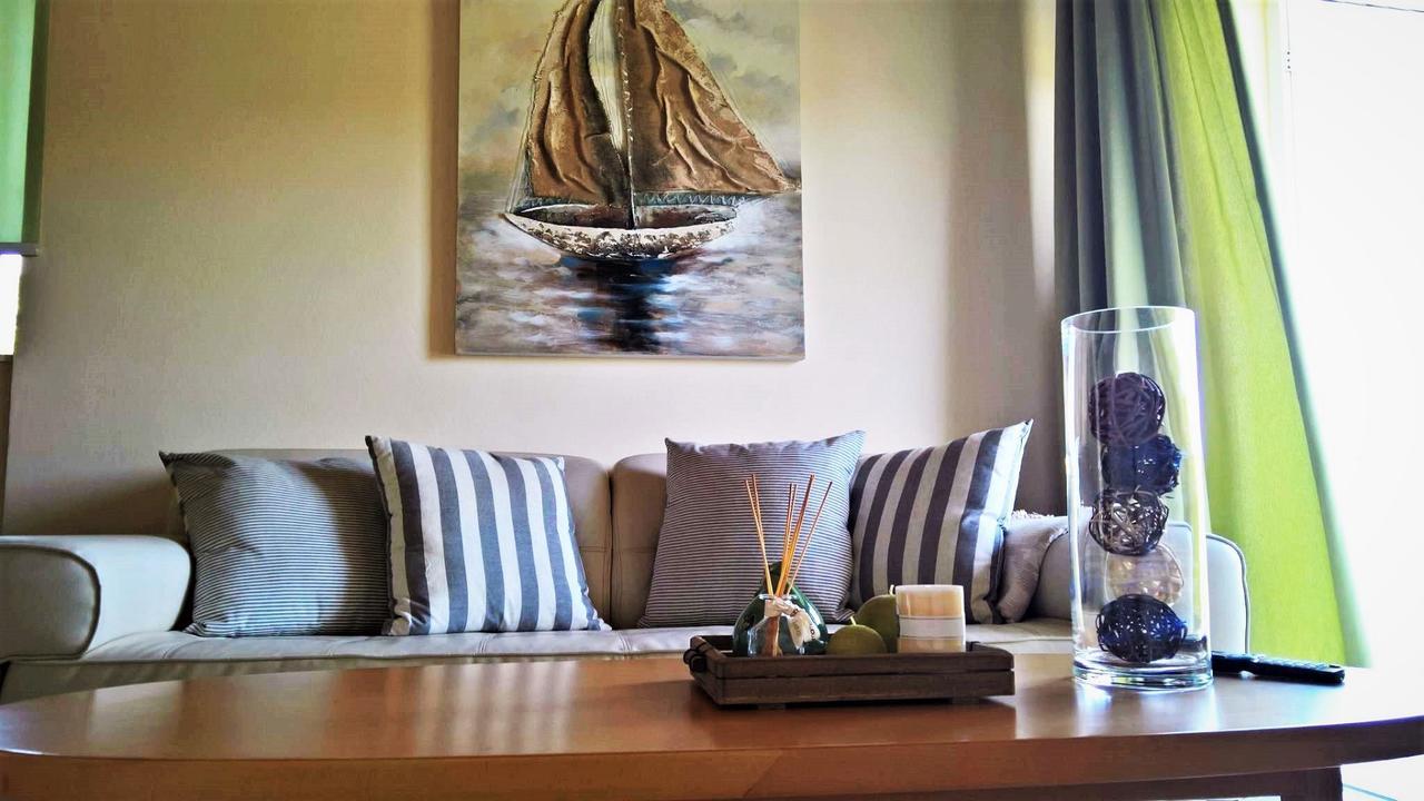 Malibu Studios & Apartments ラッシ エクステリア 写真