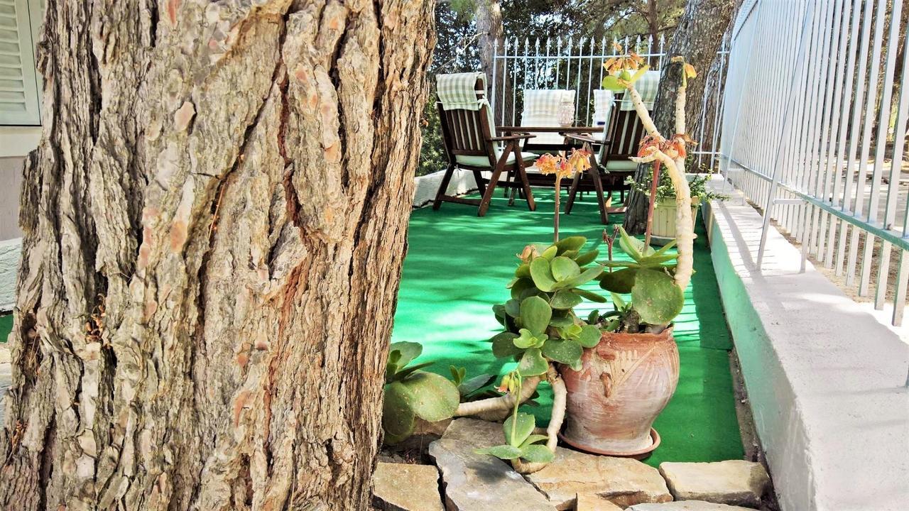 Malibu Studios & Apartments ラッシ エクステリア 写真